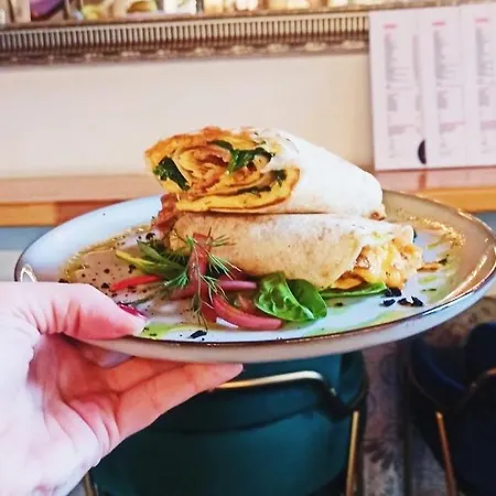 Party At Udvarom Hostel