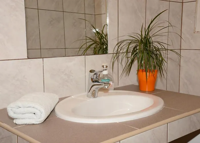 Party At Udvarom Хостел