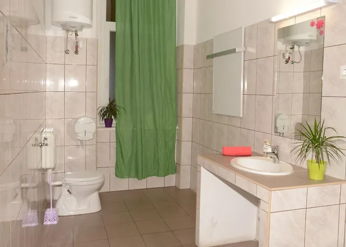 Party At Udvarom Будапешт