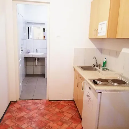 Party At Udvarom * Budapešť