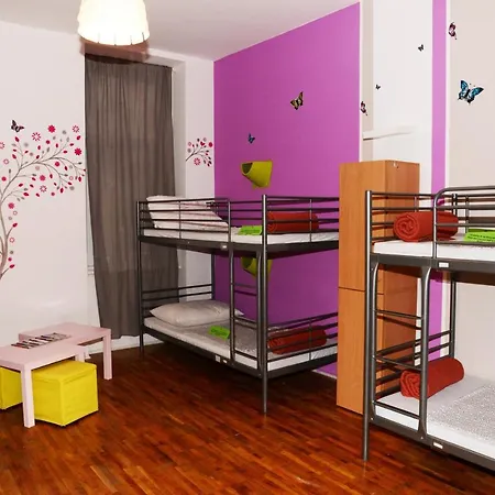 Hostel Party At Udvarom