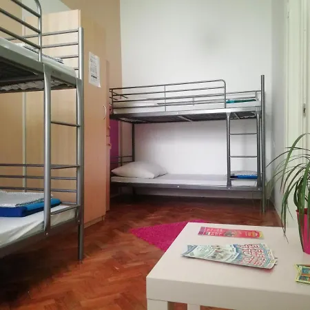 Hostel Party At Udvarom